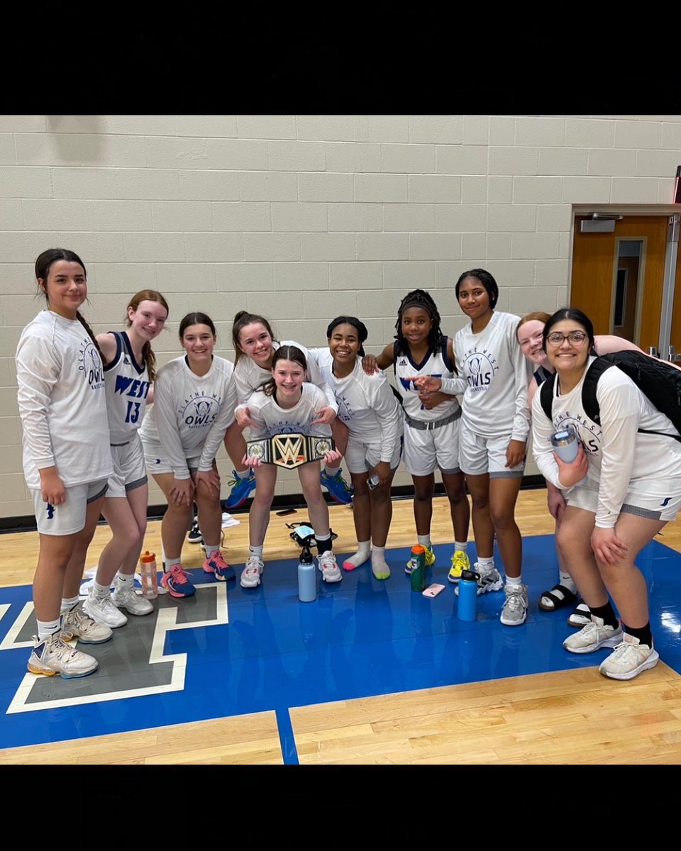 Huge night for our program with another 3-0 outing. Our seniors took ownership of this one tonight and received the #OwlWarrior award along with Molly Collins &amp; Hannah Holm! One more week of regular season play - looking to finish strong. #UnfinishedBusiness #Dawgs