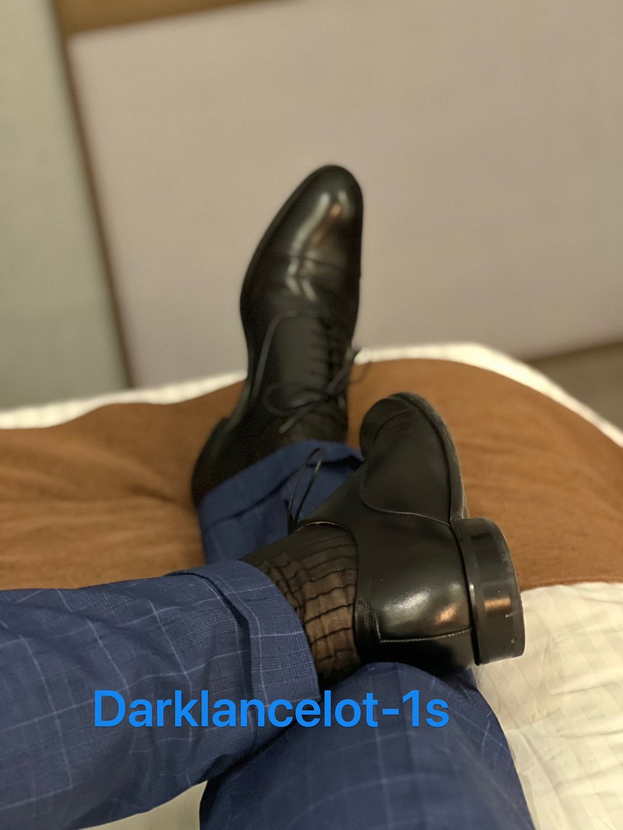 TrampleLeader's tweet image. 疲累后需要温软舌头服务，你懂么？