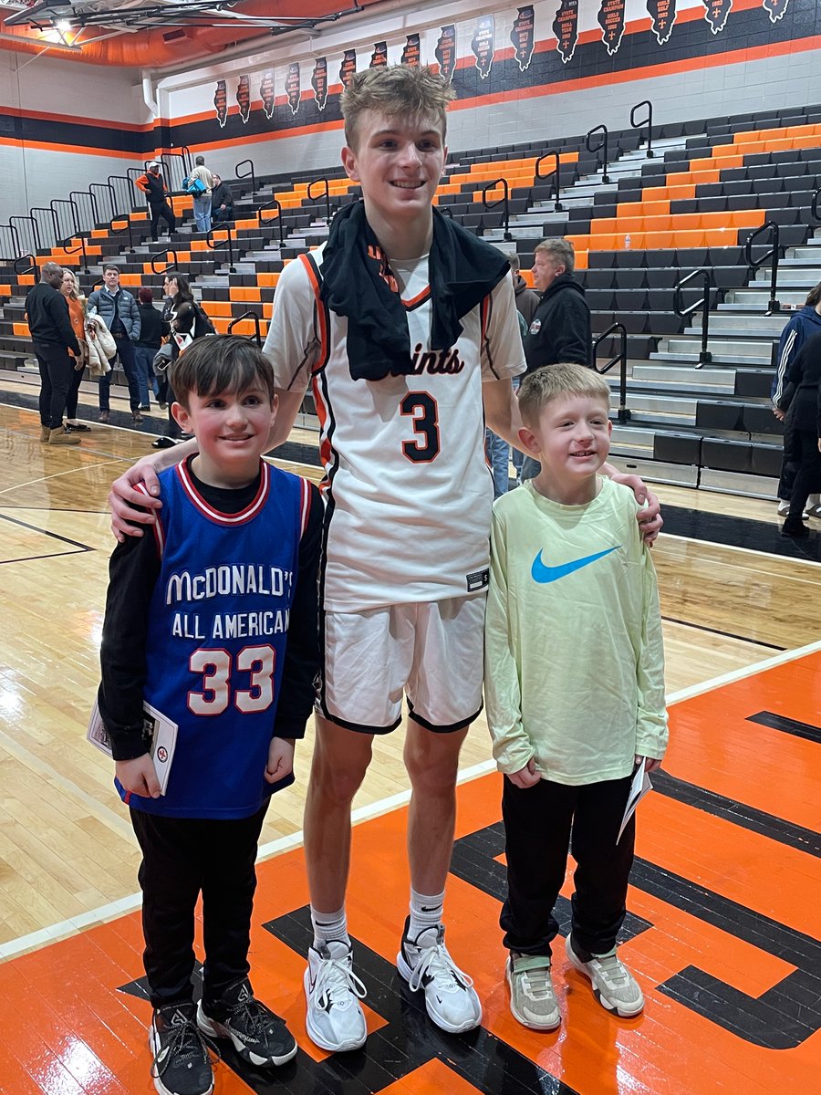 Congrats to <a href="/bballwoods23/">Patrick Woods</a> and the Saints on a great win against Glenbard West. Connor and his friend were in awe of the team and got to meet their favorite player Jack Borri
