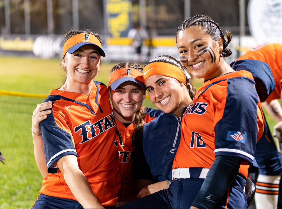 Titans Softball tweet media