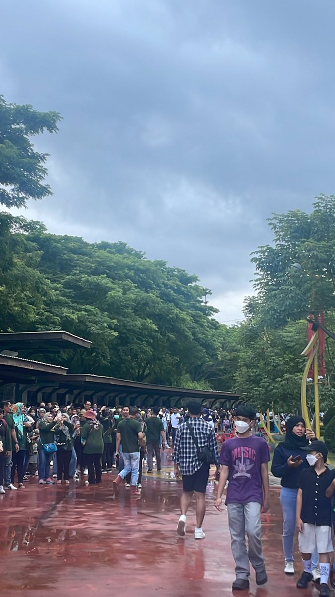 txtdrjkt's tweet photo. tebak pemasukan dufan hari ini https://t.co/rVjEnQwDLL