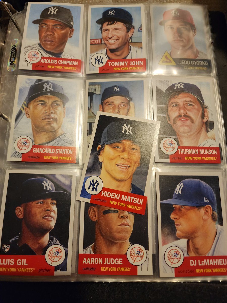 freehan11's tweet photo. Today's mail brings #ToppsLivingSet card #584, #HidekiMatsui , the 13th @Yankees player in my collection. @CardboardStats @CardPurchaser @yanxchick #thehobby #baseballcards https://t.co/IrXT94k0HW