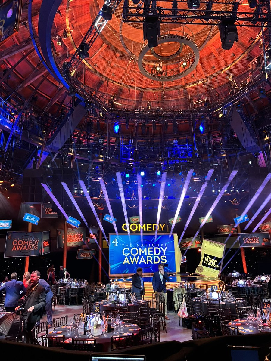 LukeRobUK's tweet image. Just got home from an amazing evening celebrating @SU2CUK at the National Comedy Awards. Rhod Gilbert - there are no words ❤️. And @iAmLaurenMahon - your fight is my fight - you are an inspiration. 💪