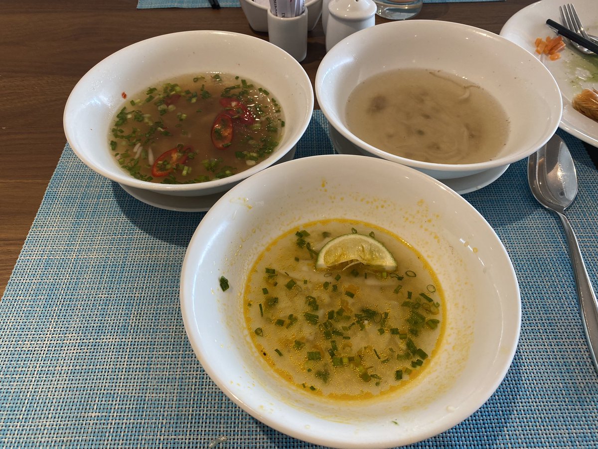 chiyonoshin_999's tweet photo. 朝からフォー3杯はもはや修行
#美味すぎて
#ダナン三日月
#フォー
#ベトナム
#元力士達の生活
#sumo #sumoactor https://t.co/D6egOGEhdp