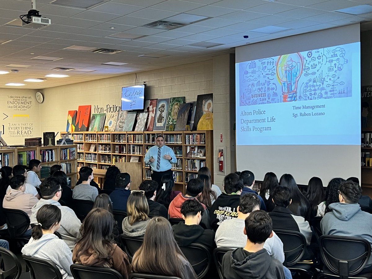 We wrapped up our Life Skills program today at Mission Collegiate High School. 

This last session's topics consisted of: time management, resume writing, and interview skills. 

We have had a great group of participants and we are excited to see them thrive after graduation.