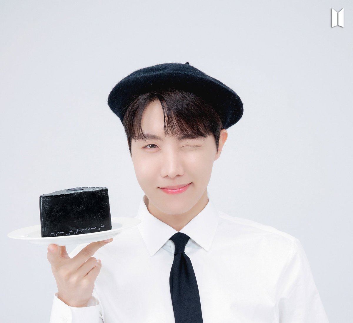 hopekook files ♥︎ tweet media