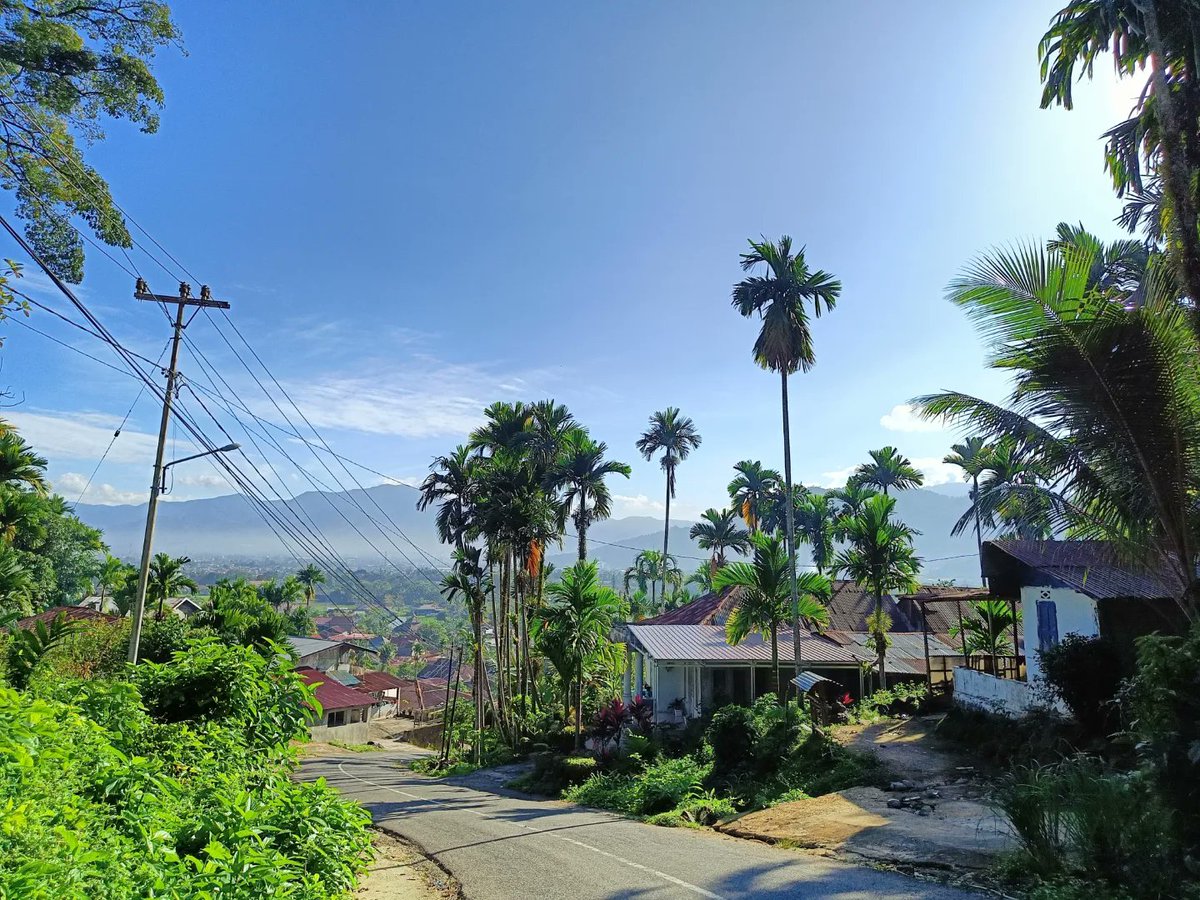 Bbenk048's tweet photo. #gowes 
#padang 
#sabtupagi https://t.co/DA2mYeZkIE