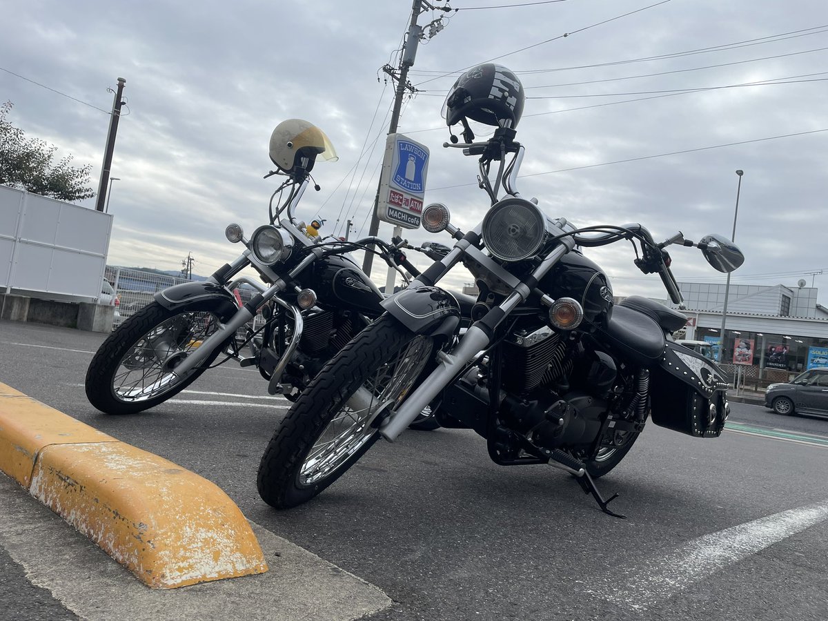 kyo_216rinrita's tweet photo. りんくんのバイクが整備不良でバイク屋行ってからツーリング予定だったのにまさかの雨予報で帰らざる負えん…
くそっ！！！！せっかくの休日ツーリングが…！！！！
まぁ、りんくんのバイク直ったし良しとするか… https://t.co/V0USxdHt24
