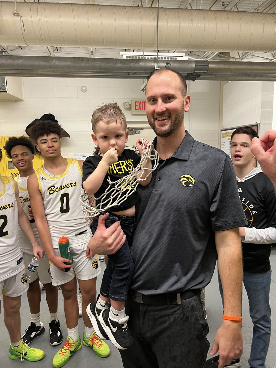 CONFERENCE CHAMPS! We beat Mayfield Can’t say enough about the kids, the support, and our defense tonight! 
<a href="/RRebounders/">Riverside Rebounders</a> <a href="/BILLYMAYER1GS/">William A. Mayer Jr.</a> @RHSboyshoops <a href="/Riverside_athl/">Riverside Athletics</a> <a href="/BeaverCentral/">RHS Student Section</a> <a href="/RLSD_Beavers/">Riverside Schools</a> 
<a href="/NEOZoneHS/">NEO Zone HS Sports</a> <a href="/MayorNEOPrep/">Mayor of HS Sports</a> <a href="/ohiovarsity/">Ohio Varsity</a>