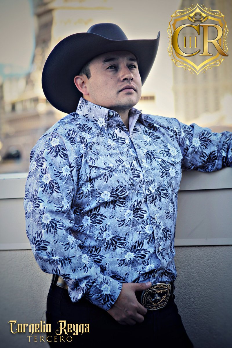corneliotercero's tweet photo. ¡EXCELENTE FIN DE SEMANA!
"Lo que la mente de un hombre puede concebir y puede creer, también lo puede lograr", Clement Stone.
#cornelioreynatercero #LaDinastíaContinúa #RodeoCarte #texascountry #stallionhats #lasierrapromotions #dinastiareyna #cornelioreyna #cornelioreynajr https://t.co/KWV8BbAg4I