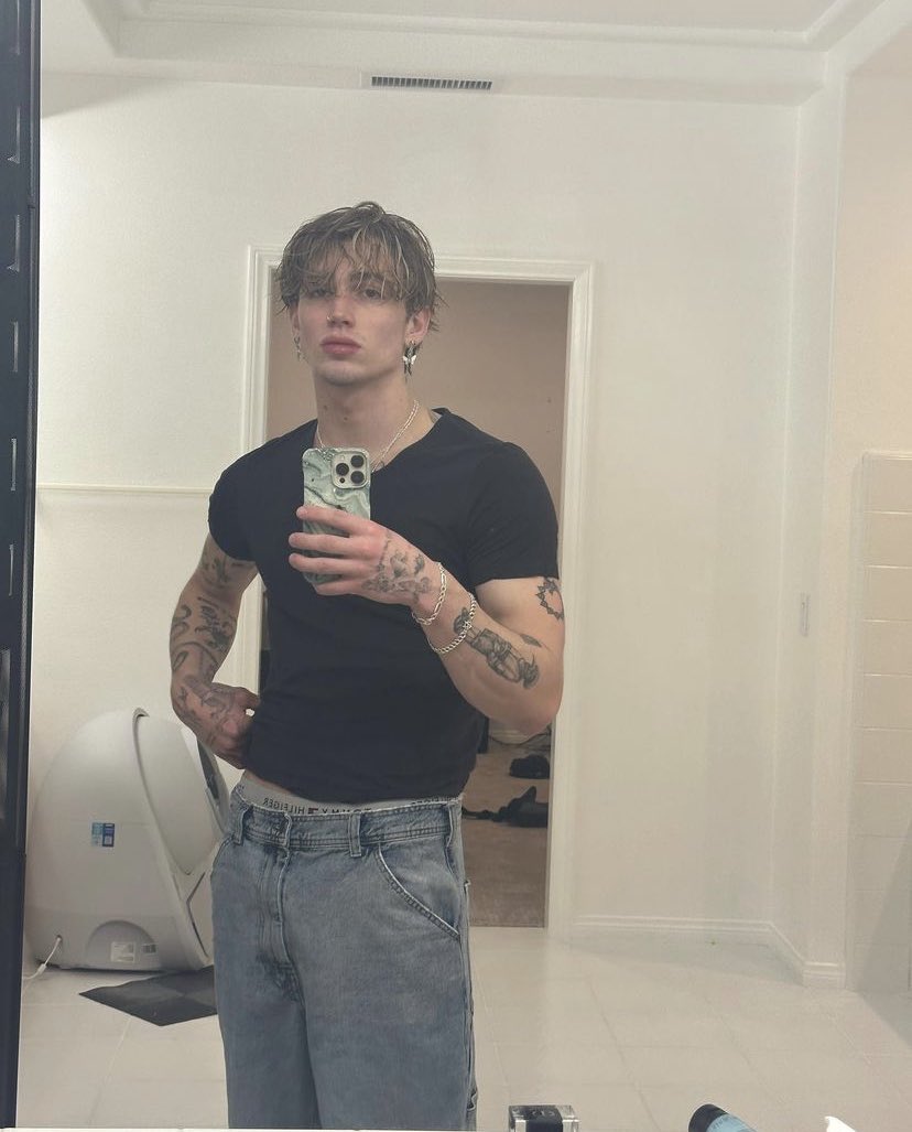 diullyzinha on Twitter "Vinnie hacker."