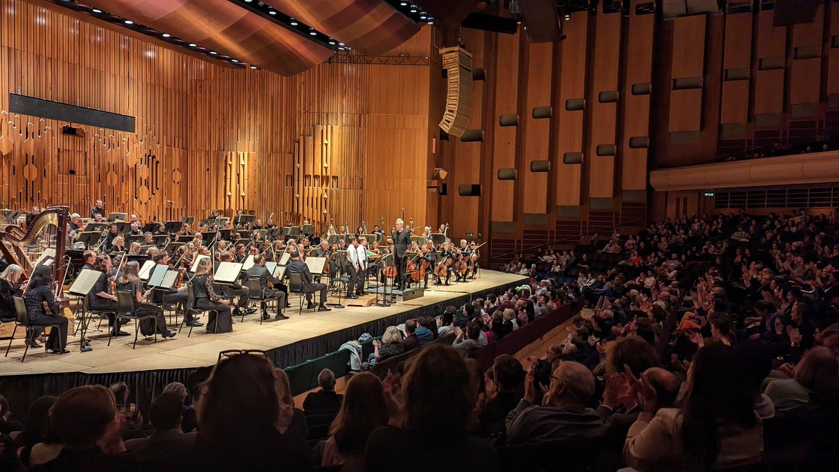 It's not every day that you hear your 13yo son sing as a soloist with the <a href="/BBCSO/">BBC Symphony Orchestra & Chorus</a> and <a href="/hlintu/">Hannu Lintu</a> - a great performance of a powerful piece, Ustvolskaya's First Symphony. Well done Arlo! Couldn't be prouder! <a href="/TrinityBoysChoi/">Trinity Boys Choir</a>