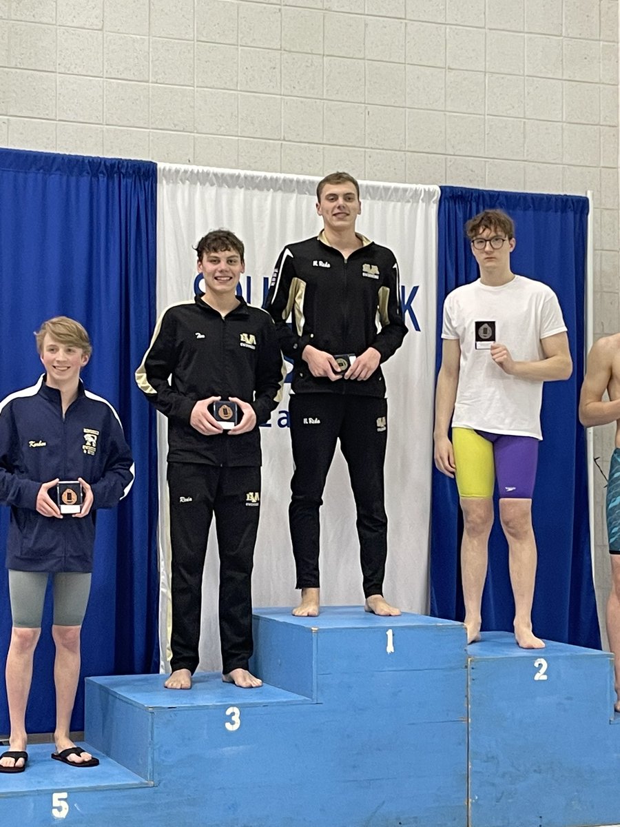 BVALeopardSwim's tweet photo. 🚨Podium Alert🚨 Grace Newbould 3rd-200 Free, Tim Reda - 3rd 200 Free, Nick Reda -1st 200 free- Back to Back Section Champ-New Meet Record.  Ava Bosetti -2nd 200 IM @BvasdAthletics https://t.co/VPMH8vllHX
