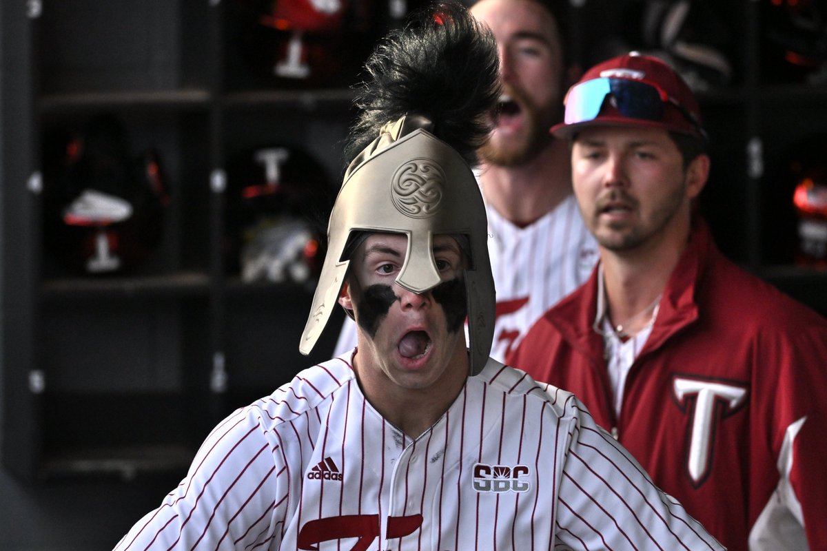 First at-bat, first home run! Soak it in kid!

#BoysOfTroy 🛡️ | #OneTROY⚔️⚾️