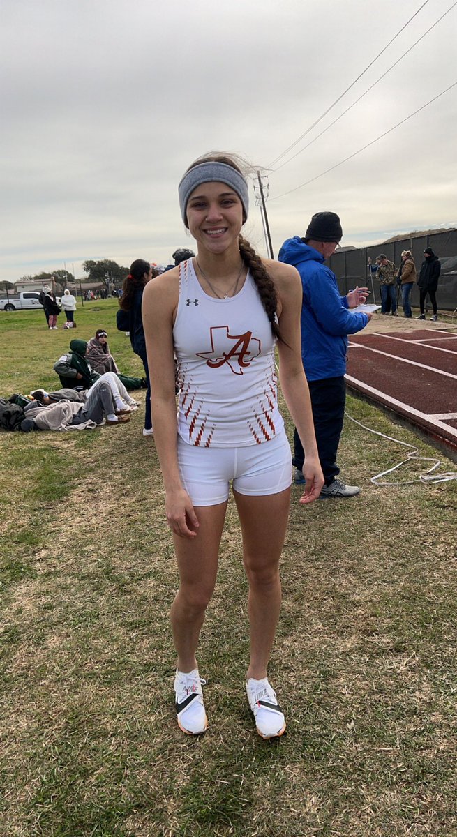 Cervantes takes GOLD in the long &amp; triple jump! 🥇🥇 <a href="/petethesportsg1/">Pete Garcia</a> <a href="/AliceAthletics1/">@AliceAthletics</a>