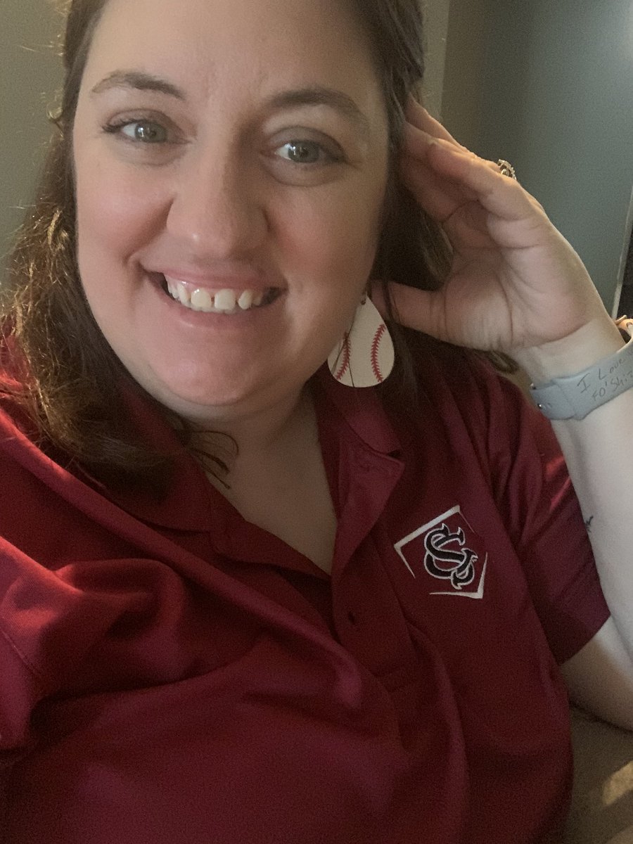 kjnsmom's tweet photo. Baseball is back and I love it. #HappyOpeningDay #GoCocks #ootoot https://t.co/JS5f33uJmV