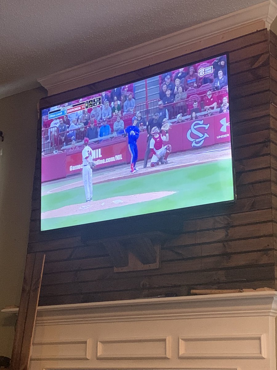 kjnsmom's tweet photo. Baseball is back and I love it. #HappyOpeningDay #GoCocks #ootoot https://t.co/JS5f33uJmV