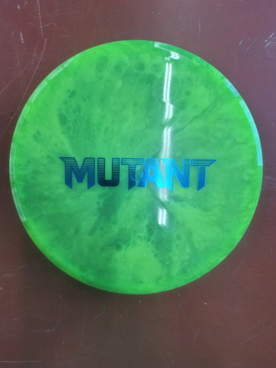 DD Lucid Tresspass 173g
Purple dipped discmania C-Line FD 176g
Discmania Neo Mutant 177g