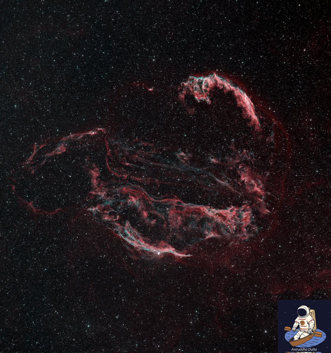 duttaniruddha12's tweet image. Veil nebula - remnant of a supernova that exploded in the constellation Cygnus, 8,000 years ago
Data from @telescope.live  SPA 3, IC Observatory 🇪🇸
Subs in H, O and S (300sec)
Processed at home🇧🇪 using #Deepskystacker
#photoshop with astronomy tools+
#starnet++ #Astrophotography