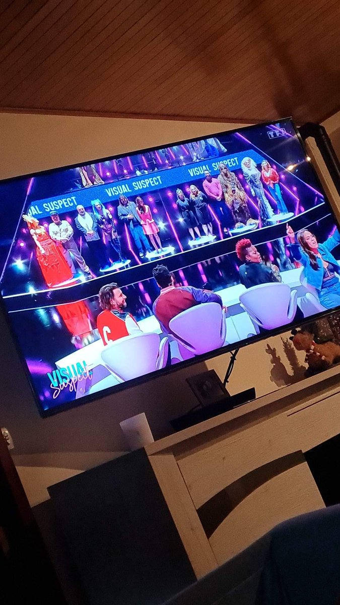 ElGueu's tweet photo. @ElGueu sur tf1 
#VisualSuspect https://t.co/38G5ICtIT3