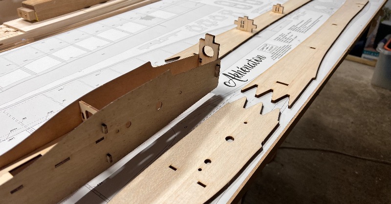 RCSoaringDigest's tweet photo. Our friend and prolific contributor Marc Panton's next project—an exotic 'Akhénaton' from SilenceModel. 🤞🏻 there's a build/fly in the works. We've also linked Marc's previous articles including his latest 'Five Minute Fixup'. | #planeur #radiocontrol #sailplane #vtpr @ixtouring