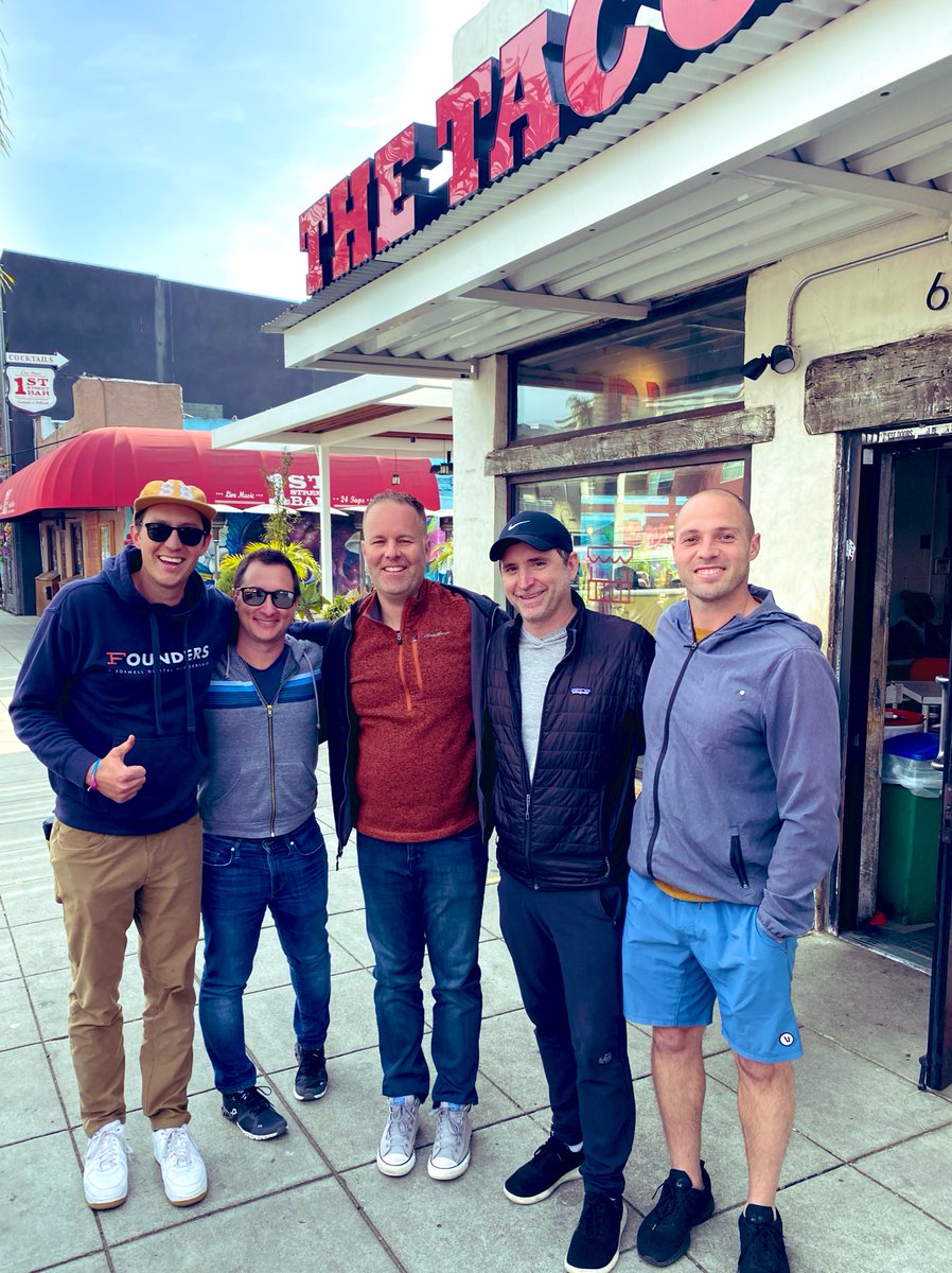Epic lunch meet up with some friends new and old!

Thanks <a href="/KevinSimo123/">KevinSimo</a> @FreedomBizGuy <a href="/mepstein311/">Michael Epstein</a> <a href="/billvieux/">Bill Vieux</a>