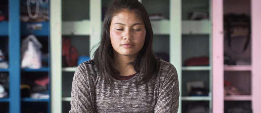 Artículo de Laura Arias sobre 'Alis', de Clare Weiskopf y Nicolas Van Hemelryck, publicado en <a href="/rceroenconducta/">Revista Cero en Conducta</a> como resultado de las jornadas del taller de crítica cinematográfica ejecutado y organizado por Bogotá International Film Festival 2022 <a href="/BIFFcol/">BIFF Festival</a>

revistaceroenconducta.com/escritos/una-p…