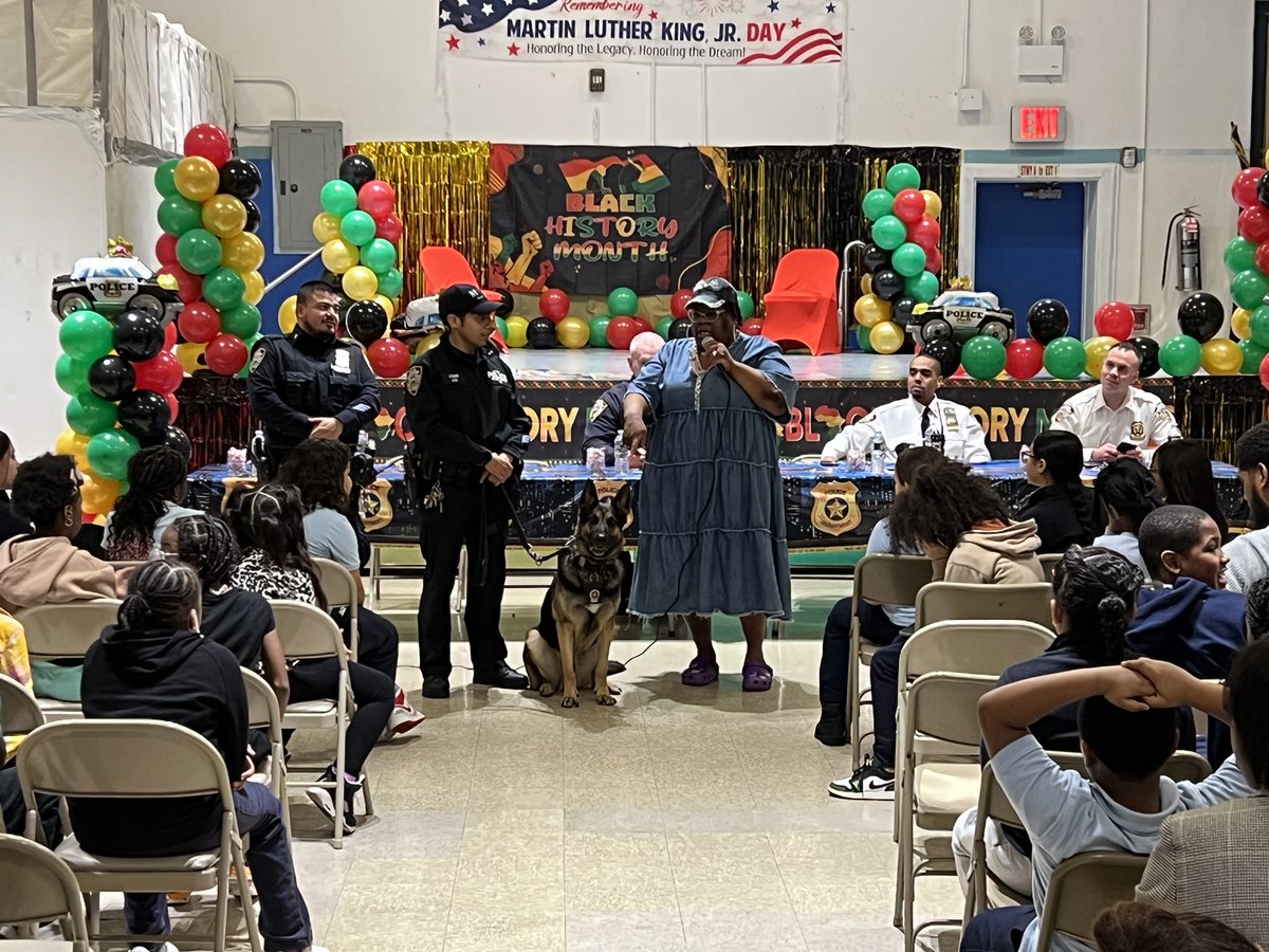 NYPDPSA8's tweet photo. Thank you Public School 58 for allowing us and @Monique49930804 to speak on current school issues of discrimination, harassment, intimidation and bullying. https://t.co/QyGUFvIxBd