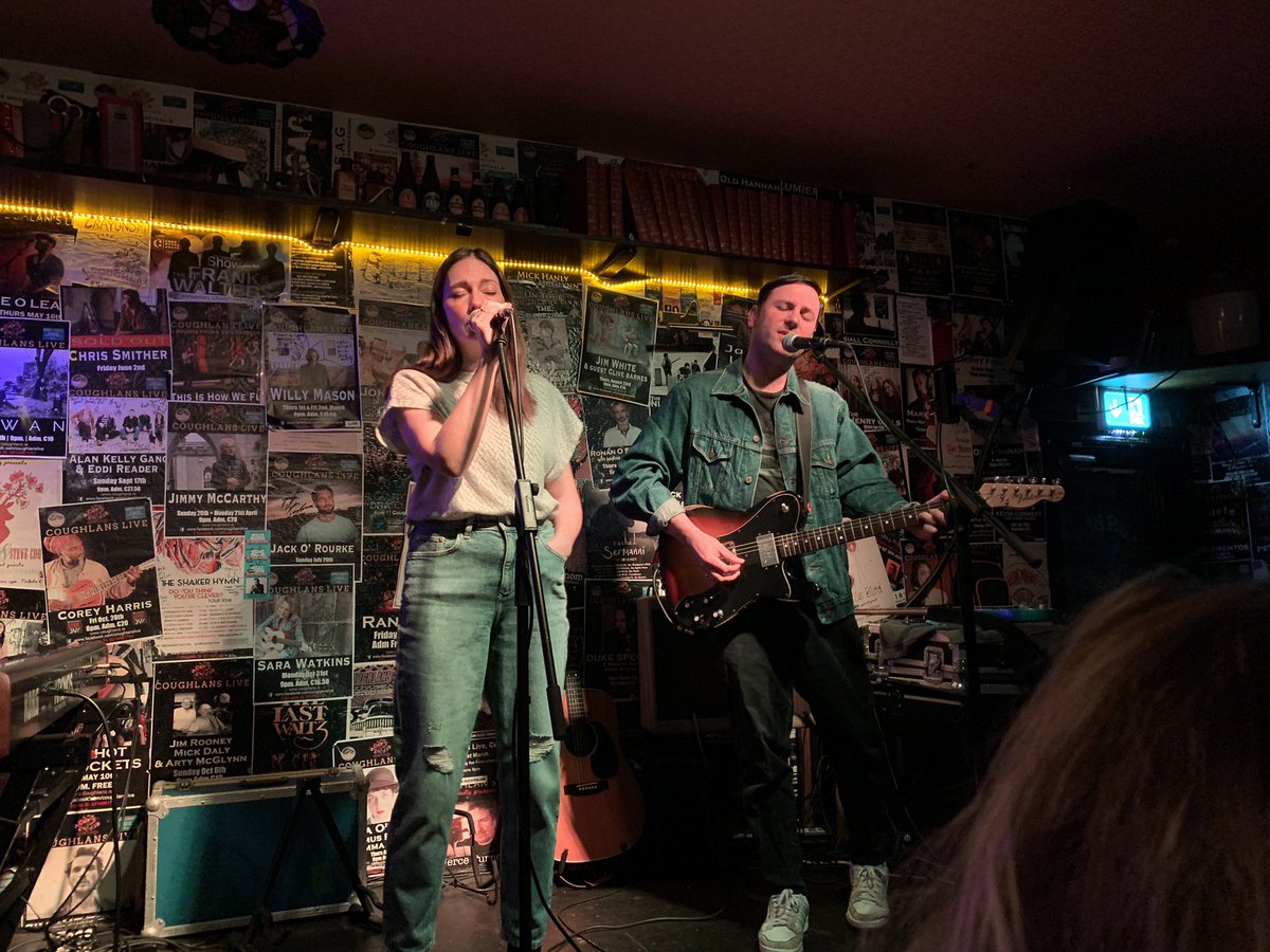 They don’t get more intimate than that! Beautiful music, can’t wait for the album 🥰💿 @DrivenSnowMusic @321Kieran @CoughlansLive #DrivenSnow #SupportIrishMusic