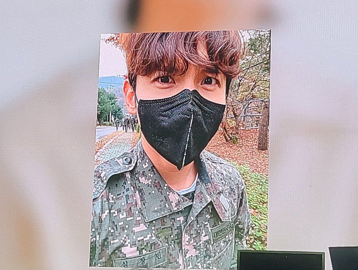 elinnbambi's tweet photo. I love me a man in uniform https://t.co/VaSCEYtnqN