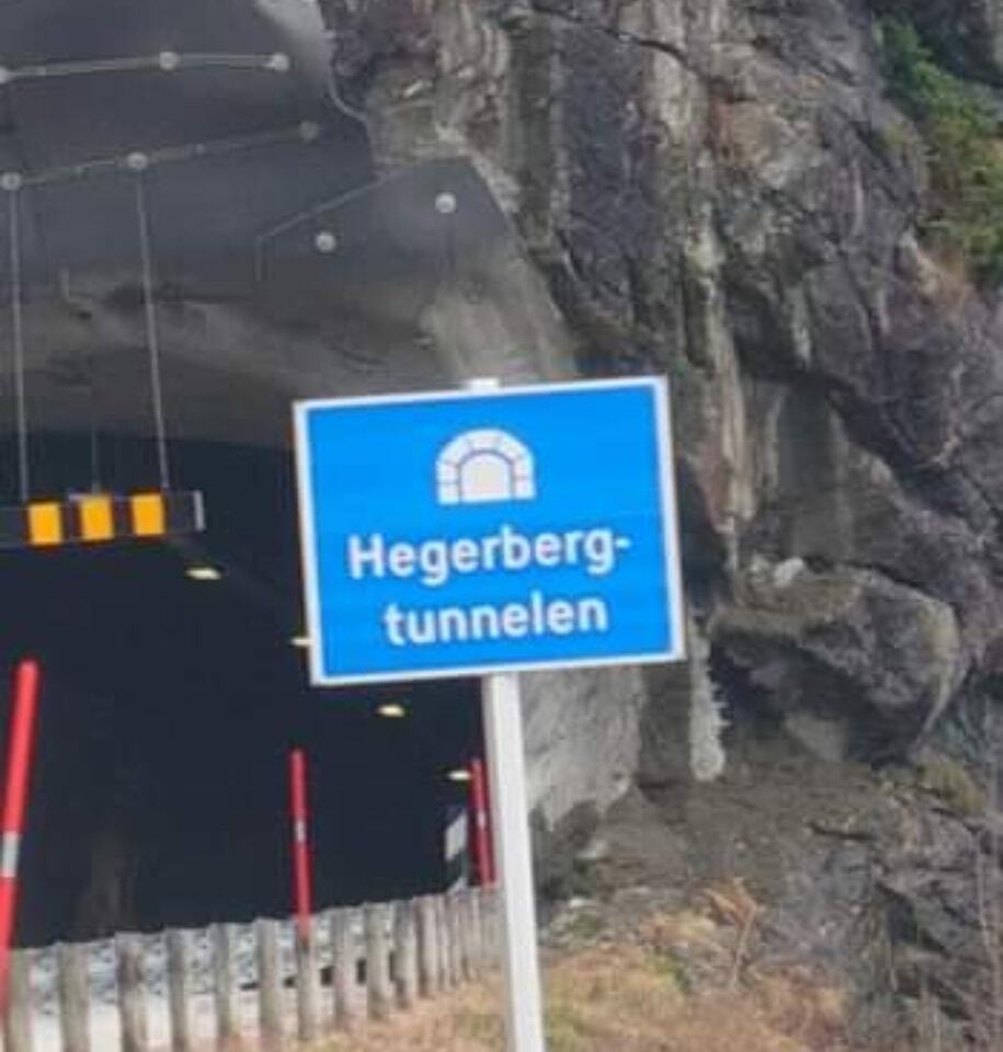 Velkommen til Bølers nyeste severdighet. (via <a href="/klirrivirri/">OldAssGuy</a>) #stoltnå instagr.am/p/Cox-3iJuq_o/