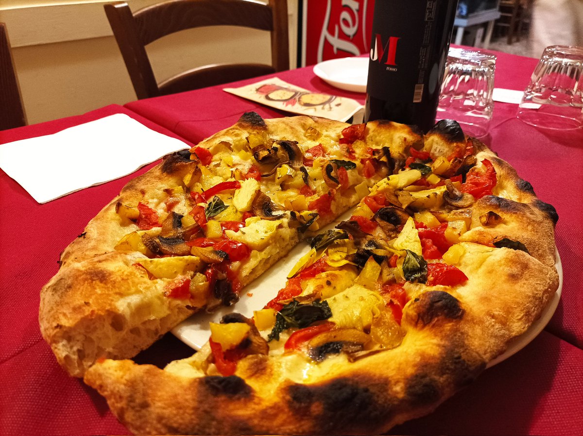pizzerialatana1's tweet photo. https://t.co/gbYPsRRlig
