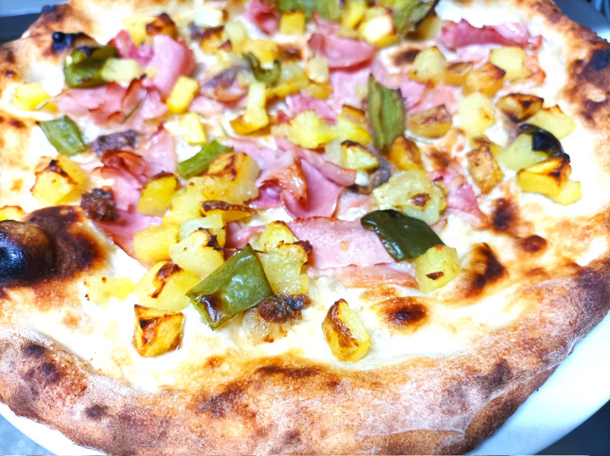 pizzerialatana1's tweet photo. https://t.co/LYwYt6FM4S