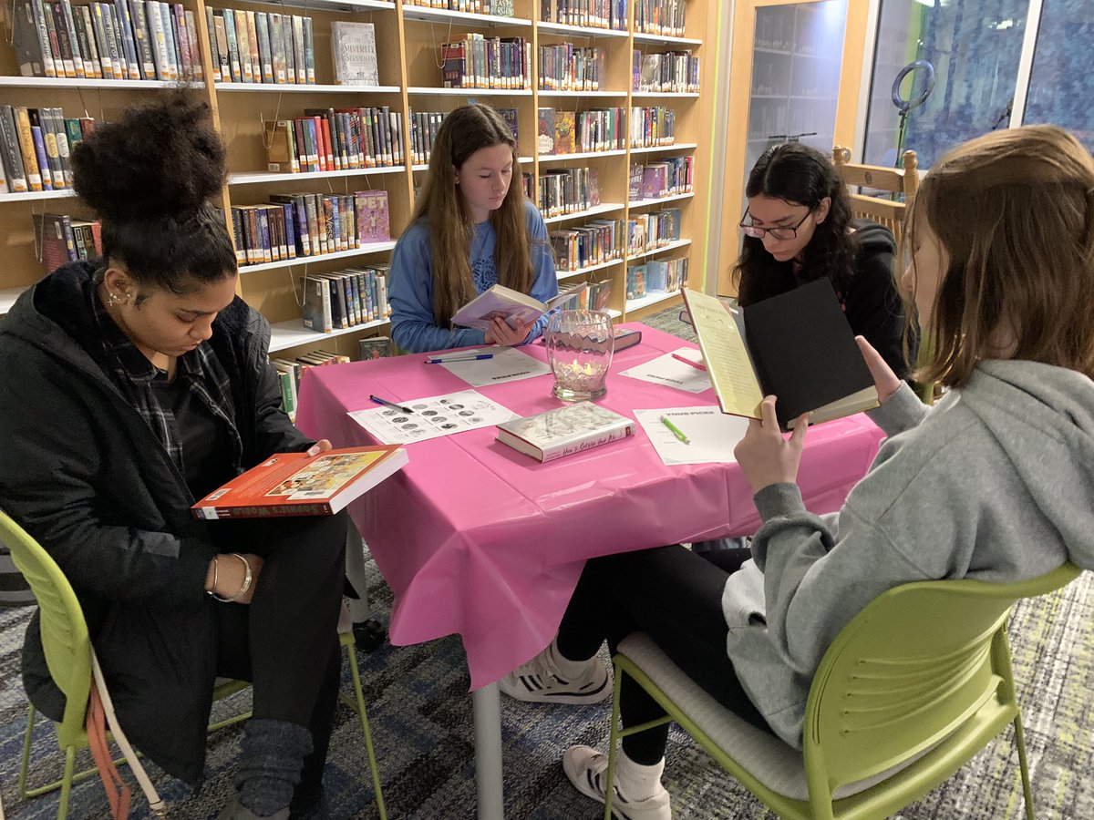 HattieGarrow's tweet photo. Shoutout to @stephyoung757 and @kypatton for inspiring us at the @VAASL conference! #booktasting @OfficialSHSPack @PackerLibrary https://t.co/kGOVI5nj1L