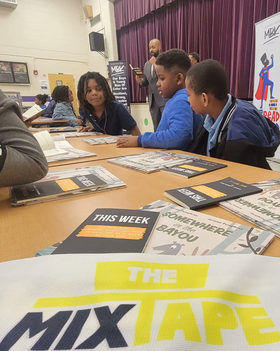 mixtape615's tweet photo. Second school down! Thanks to @MBKNashville and @BellshireEagles for another opportunity to Rise, Read, and Lead with impressive young men.
#EveryoneN #NtheMix #3rdgradereading https://t.co/fEZLRt1hO7