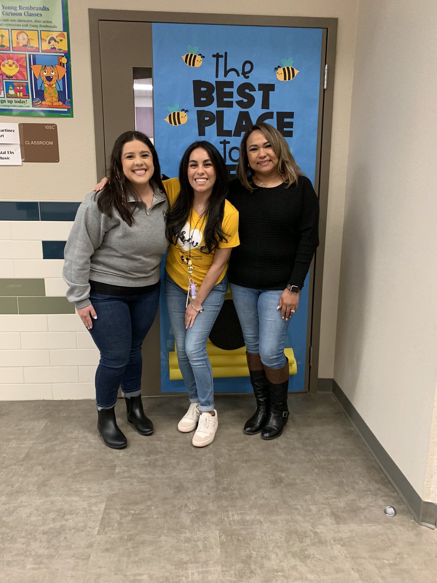 cperez_phe's tweet image. The best place to Bee 🐝 @PurpleHeart_ES #TeamSISD #MathBee 
Our Heroes showed off what amazing mathematicians they are 💜
Thank you so much @PCamarillo_PHE @dmorrison_PHES for helping and encouraging our kiddos today! ✨