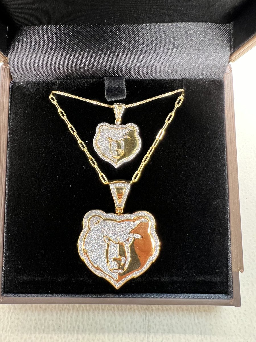 grizz901 (@topshot901) on Twitter photo The bigger and better giveaway just got 🥶; thanks to <a href="/prestonhudson/">Preston Hudson</a> from the <a href="/GrzGng/">GrzGng</a> who owns Platinum Jewelers
<a href="/NBATopShot/">NBA Top Shot</a> community has passed our goal, so we are donating $250 to <a href="/StJude/">St. Jude</a>
Huge shout out to <a href="/arielremer/">Ariel</a> for matching. Anyone else wanting to donate lmk!
(1/2) The bigger and better giveaway just got 🥶; thanks to <a href="/prestonhudson/">Preston Hudson</a> from the <a href="/GrzGng/">GrzGng</a> who owns Platinum Jewelers
<a href="/NBATopShot/">NBA Top Shot</a> community has passed our goal, so we are donating $250 to <a href="/StJude/">St. Jude</a>
Huge shout out to <a href="/arielremer/">Ariel</a> for matching. Anyone else wanting to donate lmk!
(1/2)