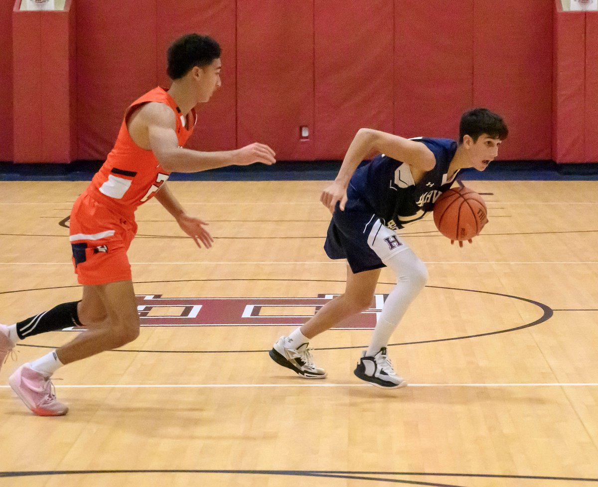 Soph Jonah Kass with 30 points leads Cavs to 58-53 victory at home against the @rcds Wildcats in regular season finale. HVALs next week as Cavs No. 1 seed get 1st round bye. #GoCavs #HarveyPride <a href="/ChrisDelCampo1/">Chris DelCampo</a> <a href="/lohudsports/">lohud sports</a> <a href="/hoopsmbd/">Mike Dougherty</a> <a href="/HaggertyNancy/">Nancy Haggerty</a>
