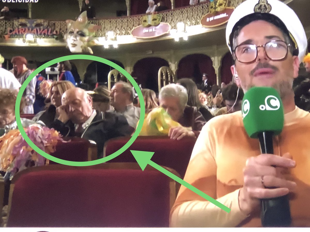 VictorCisma's tweet photo. Lo de Cádiz por febrero….. que maravilla…… 00:20 y míralo el pobrecito…..
#COAC2023Final https://t.co/Qxq43aUAI8