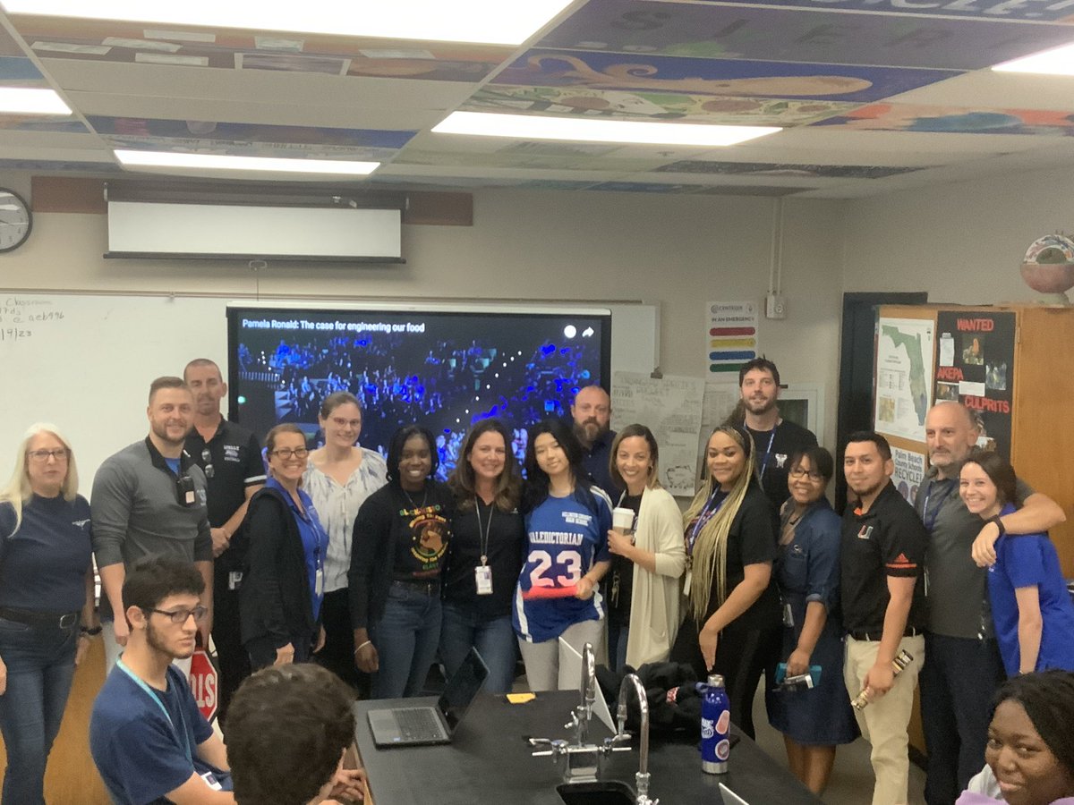 This morning, I had the honor of congratulating @wellingtonhsfl Class of 2023 Valedictorian Michelle Wong &amp; Salutatorian Victoria Loredan.  These amazing scholars will be #WHSREADY to address their classmates at our Graduation Ceremony on Monday, May 15th! #ProudPrincipal <a href="/pbcsd/">The School District of Palm Beach County</a>