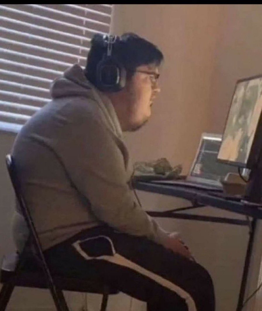 Larhatis est en live ! 

Larhatis :