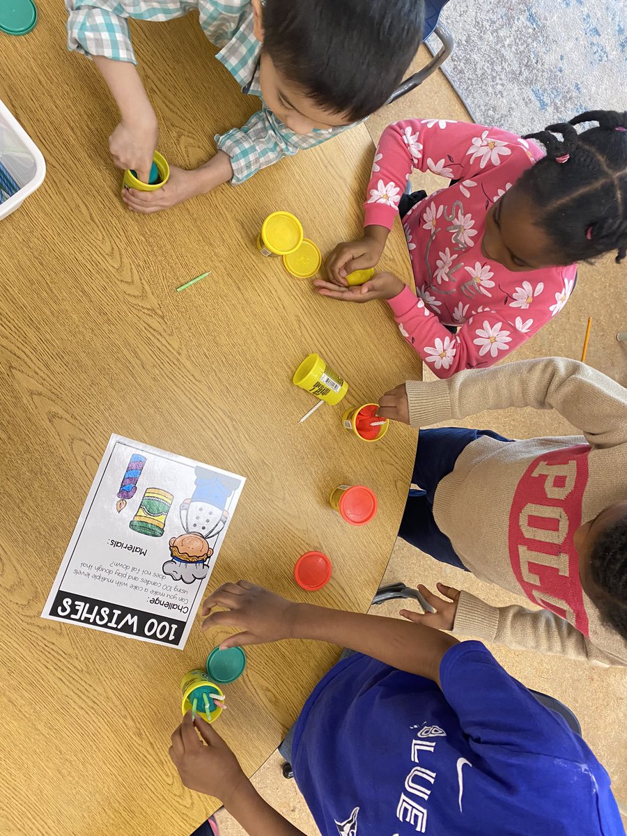 Today we celebrated being in school for 100 days!!! 

These grade 2s rocked the stem centres!! <a href="/StGabriel_RCSD/">St. Gabriel Guardians</a> <a href="/RCSD_No81/">YQR Catholic Schools</a>