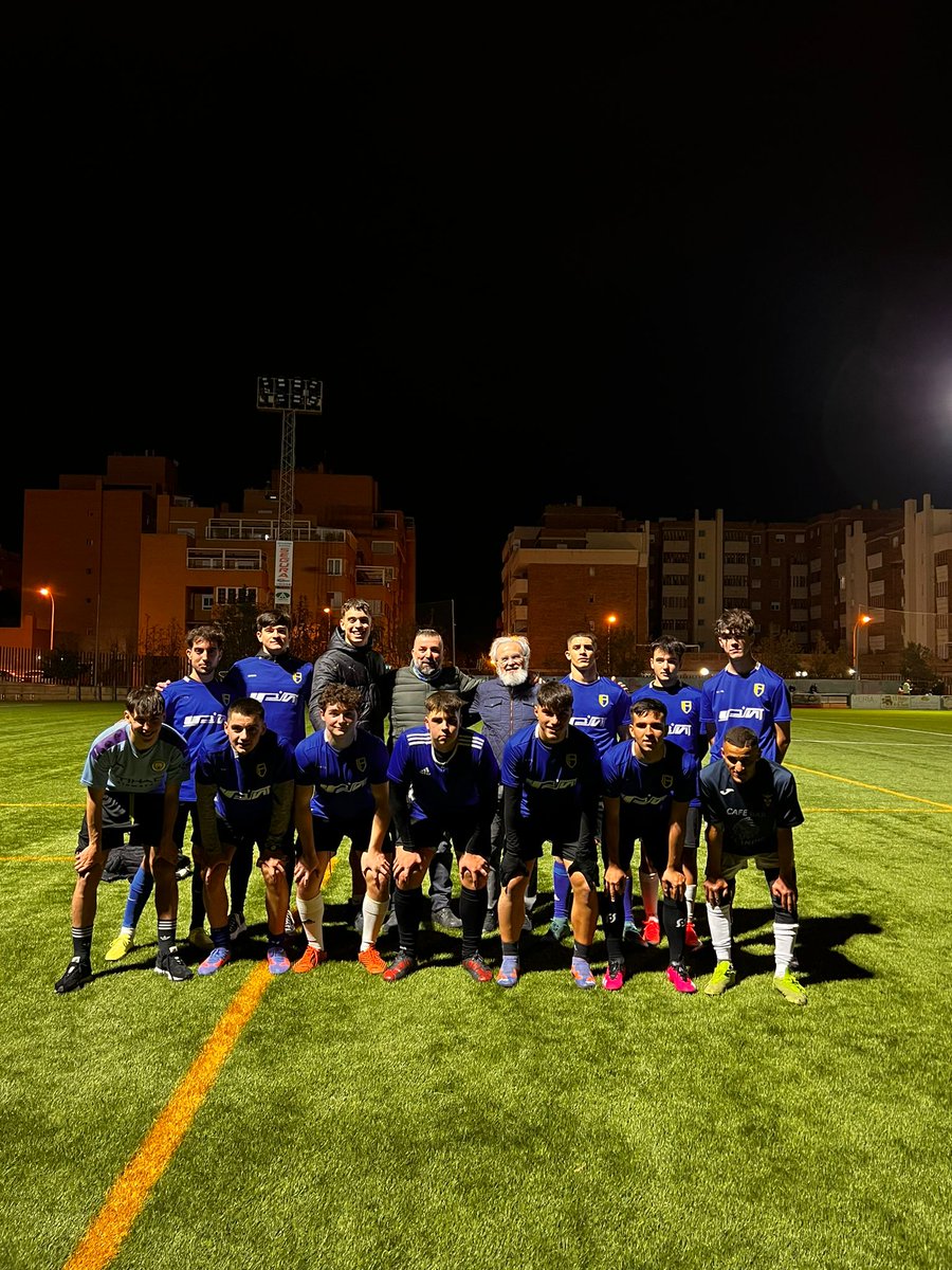 angeles_ud's tweet photo. VICTORIA DE LA UD LOS ANGELES! 

UD Los Ángeles 9-1 Guille Team💙

⚽️⚽️ Moises 
⚽️⚽️ Pablo 
⚽️⚽️ Dani 
⚽️ David 
⚽️ Manu 
⚽️ Victor 

Tanto el patrocinador como el presidente del club han estado presentes en la victoria local 💙

Seguimos equipo, esto no para 💪🏼 https://t.co/ofpSwaphuT