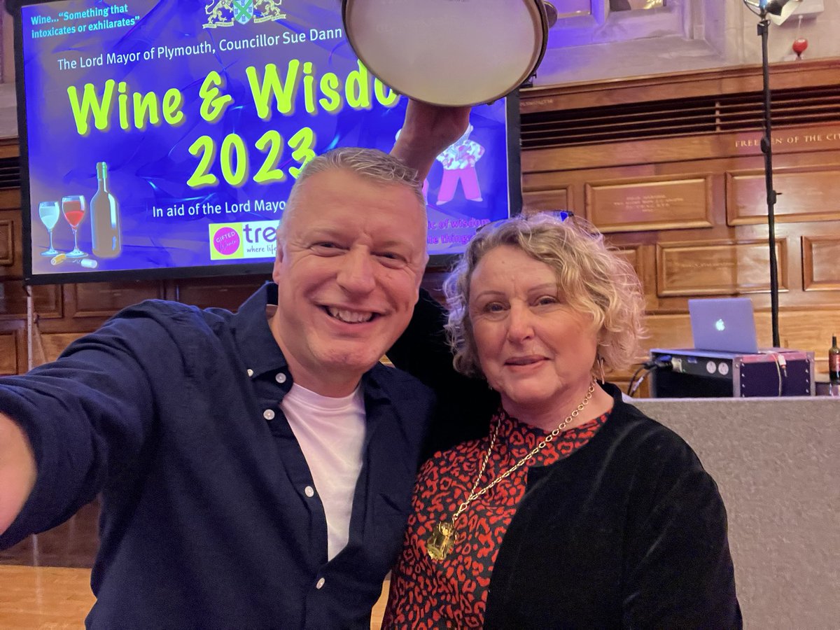 Superb evening at the Guildhall in #plymouth for the Wine and Wisdom Quiz organised by @PL1Events and @sue_dann. Much fun and laughter later and £4,000 was raised for the brilliant @TreviWomen and Gifted Women.