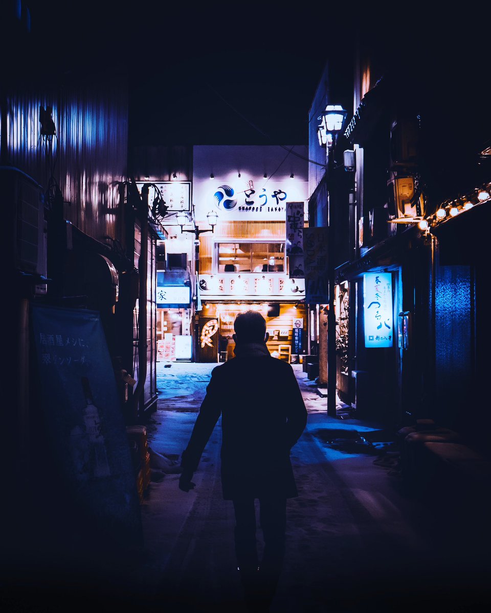 drewvergara's tweet photo. A slower pace when it snows.
Niigata, Japan 🇯🇵
#hellofrom #japan #niigata #snowday #cityphotography #discoverearth #lumix #urbanandstreet #streetphotography #streetframe #streetclassics #frame
#travelphotography #explorejapan #urbanphotography #日本 #citylights #nightphotography https://t.co/pSDwJqOeg6