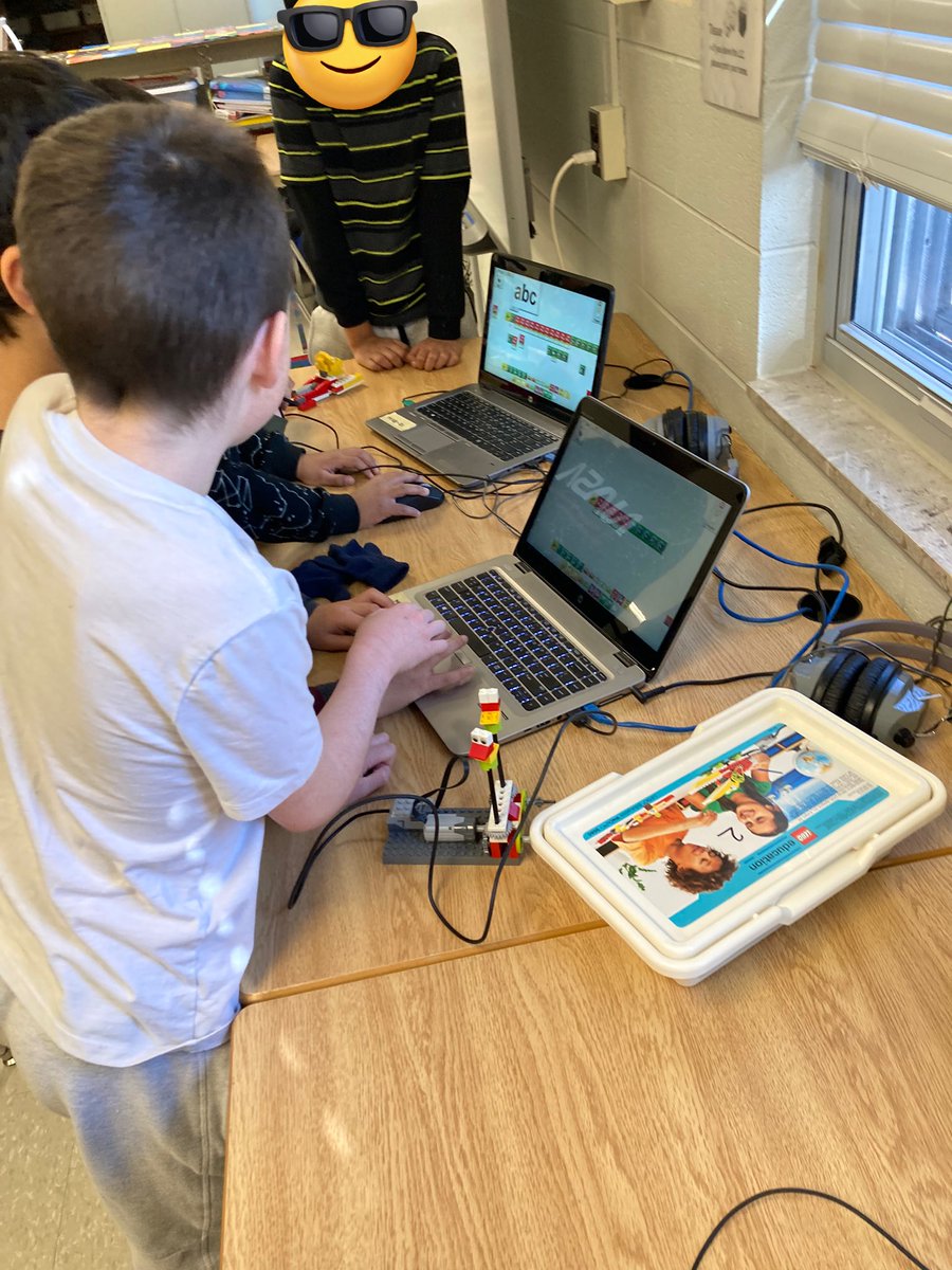 Bishopn24's tweet photo. We spent lots of time in the LLC this week coding! Monday we got to code our Simple Machine Lego robots and Wednesday we used non-tech coding to create dances! @woodheightsps @TPhillips1234 @tvdsbs https://t.co/EtIwGuWCaS