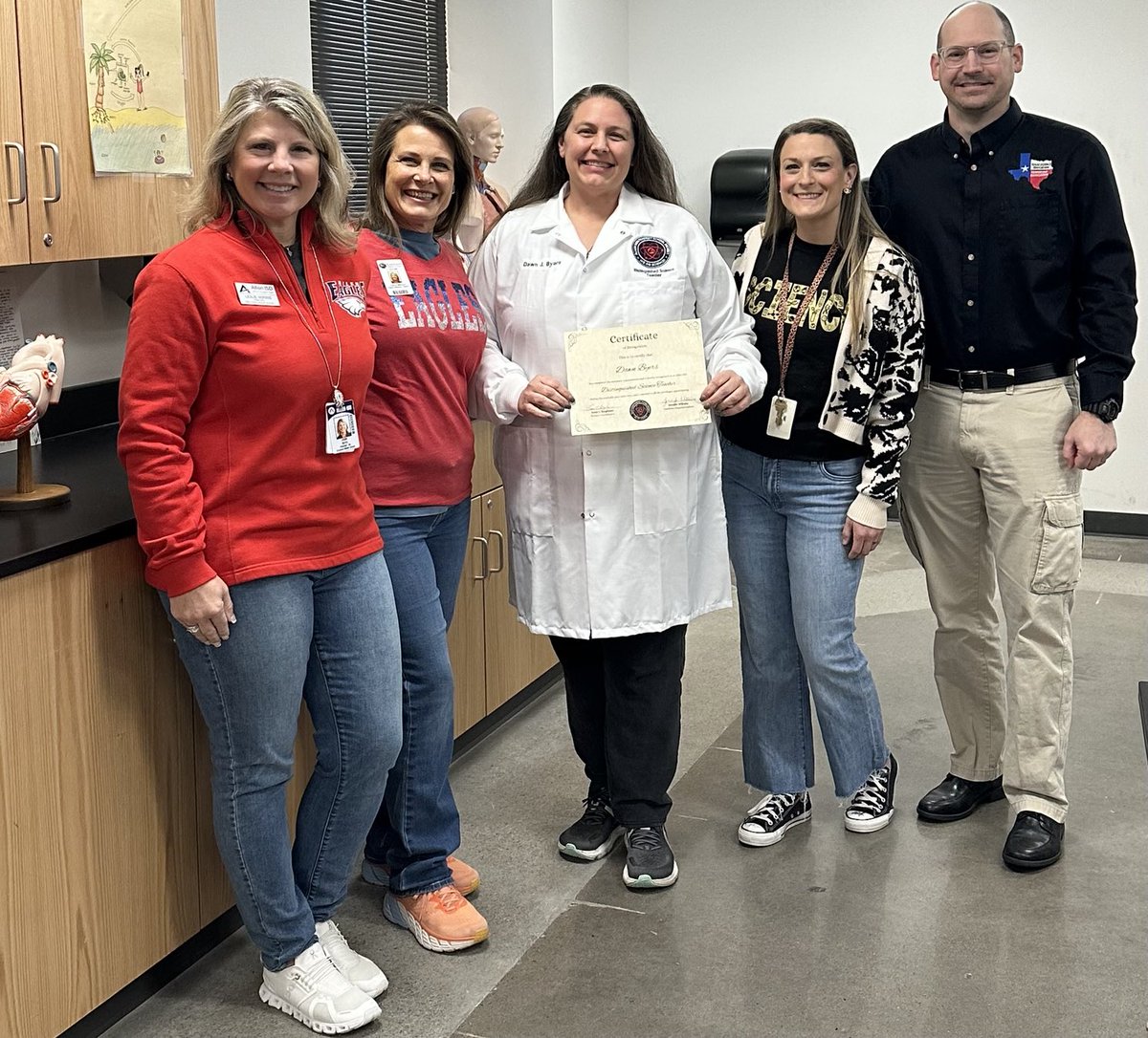 EMSHuskies (@emshuskies) on Twitter photo Congratulations to Ms. Byars, 7th Grade Science Teacher, for being the first recipient of the Allen ISD Distinguished Science Teacher Award! We are so proud of you! <a href="/AISDScience/">Allen ISD Science</a> Congratulations to Ms. Byars, 7th Grade Science Teacher, for being the first recipient of the Allen ISD Distinguished Science Teacher Award! We are so proud of you! <a href="/AISDScience/">Allen ISD Science</a>