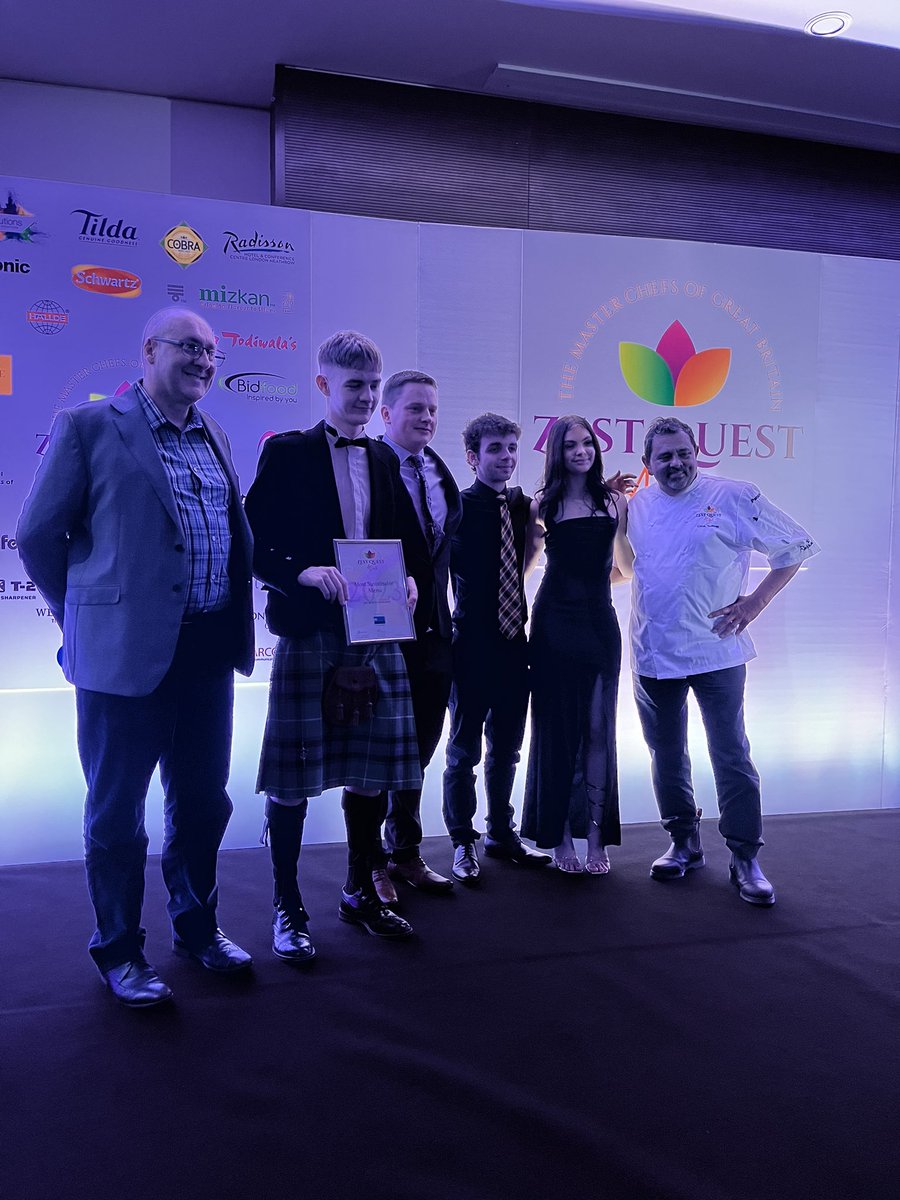 ZestQuestAsia's tweet photo. The winners of the Most Sustainable Menu Award sponsored by Meiko Uk are…
@UHI_NH
Congratulations! 🎊
#ZestQuestAsia #CompetingIsOnlyTheBeginning https://t.co/8R2wlzRTYn