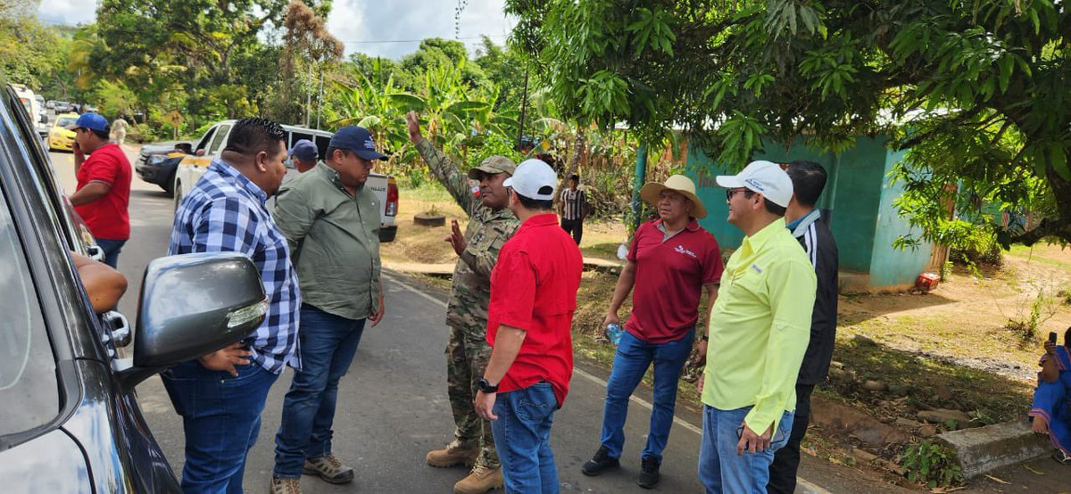 rogertejadab's tweet photo. El Gobierno Nacional a través de #CONComarcas y #PanamáSolidario de Veraguas, Chiriquí, Herrera y Los Santos ejecutan la Operación Guabo Uno, movilizando 65 vehículos en beneficio de las comunidades:

📍Cascabel. 
📍Sagui. 
📍Soloy. 
📍Boca Balsa. 
📍Cerro Banco. 
📍Cerro Otoe. https://t.co/TtQ36FkZn4