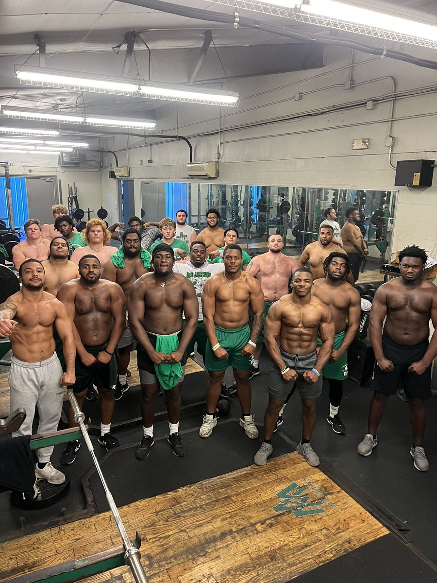 Flex on them Friday!! #weevils #Brotherhood